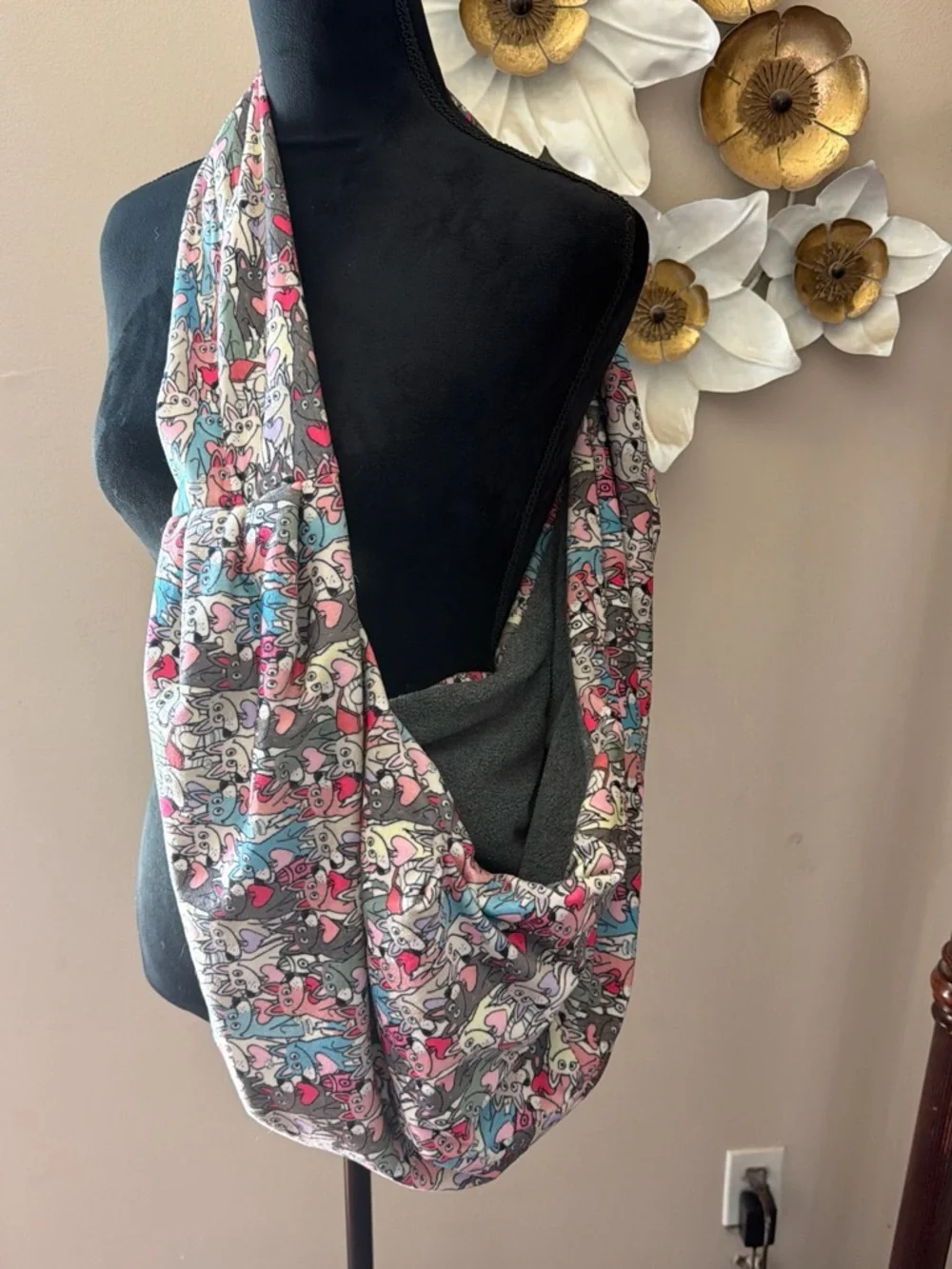 BOBS from Skechers Gray Infinity Dog Sling with Pink & Blue Accent Print